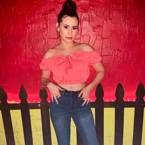 OFF SHOULDER CROP TOP